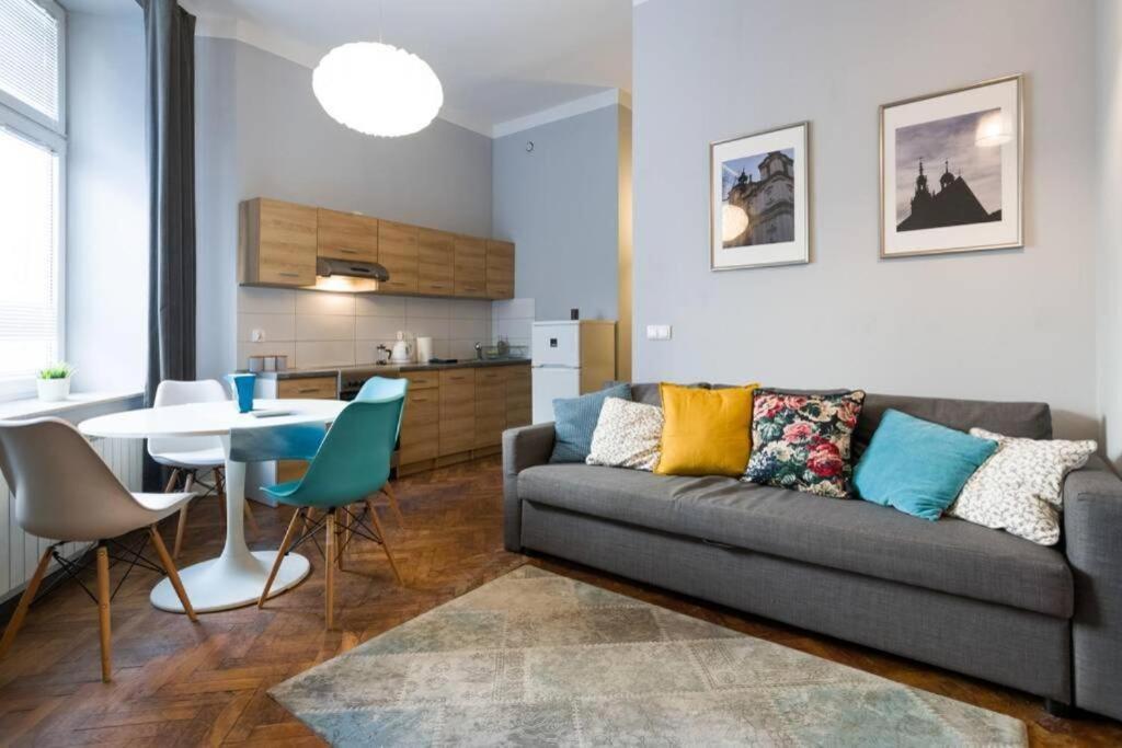 Perfect Place To In City Center 40m2 W4 Apartment